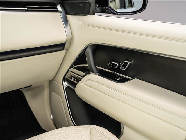 Used 2023 Land Rover Range Rover SE AWD/4WD image 27