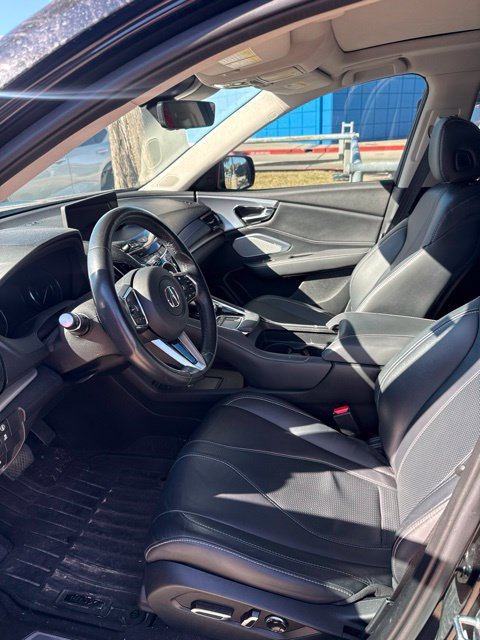 Used 2023 Acura RDX w/ Technology Package FWD image 2