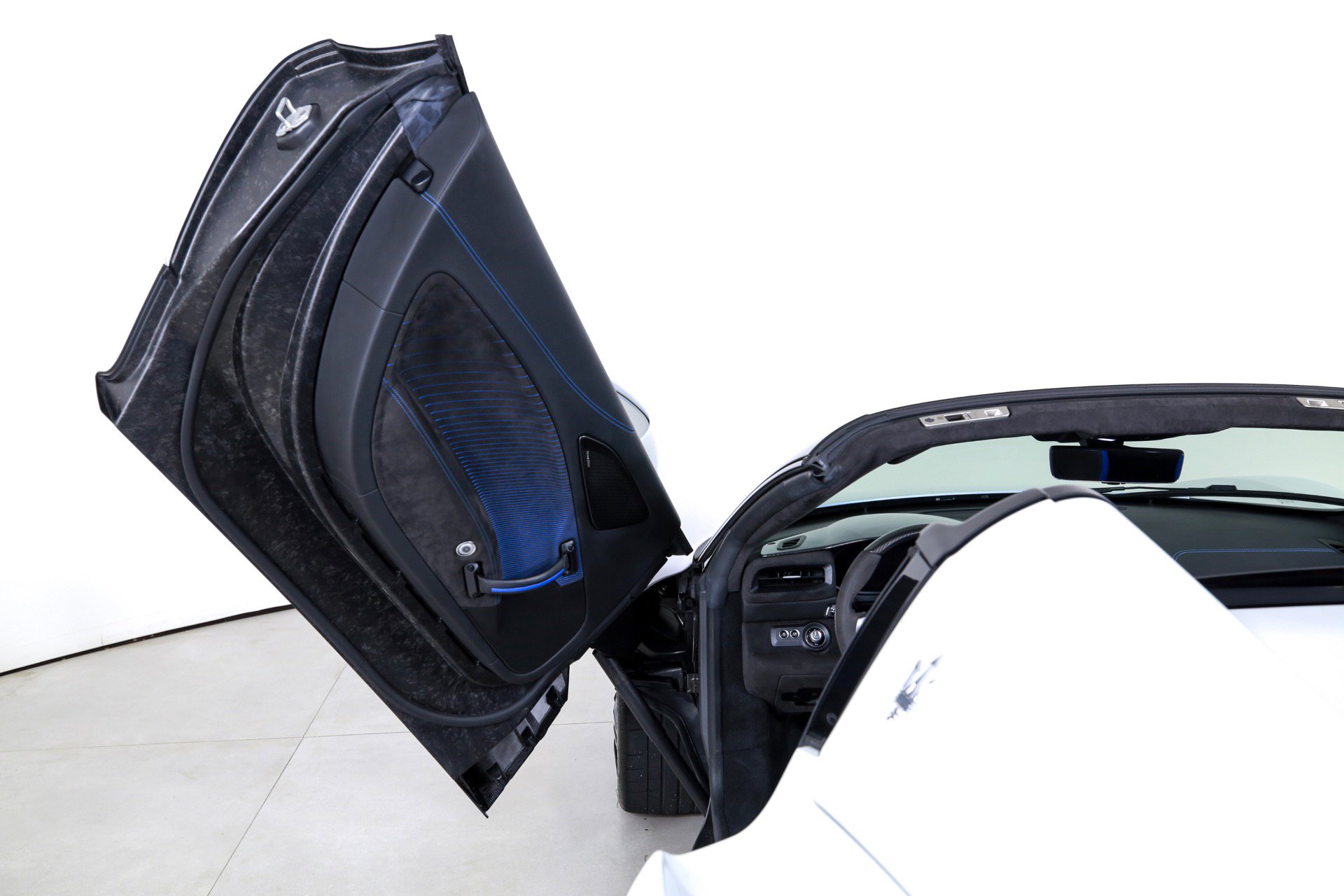 Used 2023 Maserati MC20 Spyder image 12