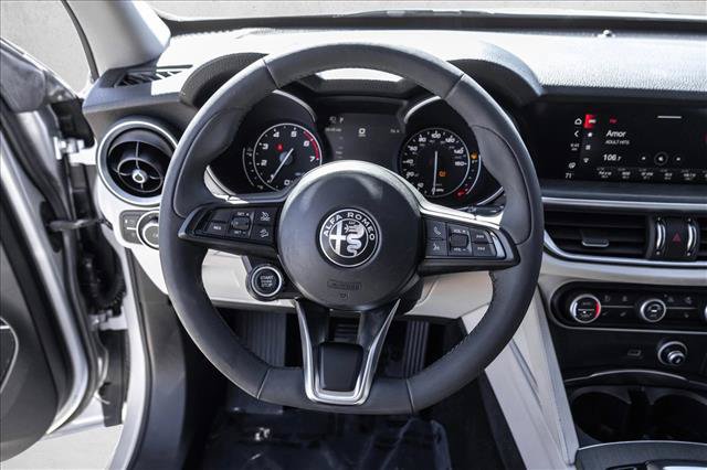 Used 2020 Alfa Romeo Stelvio Ti AWD/4WD image 12
