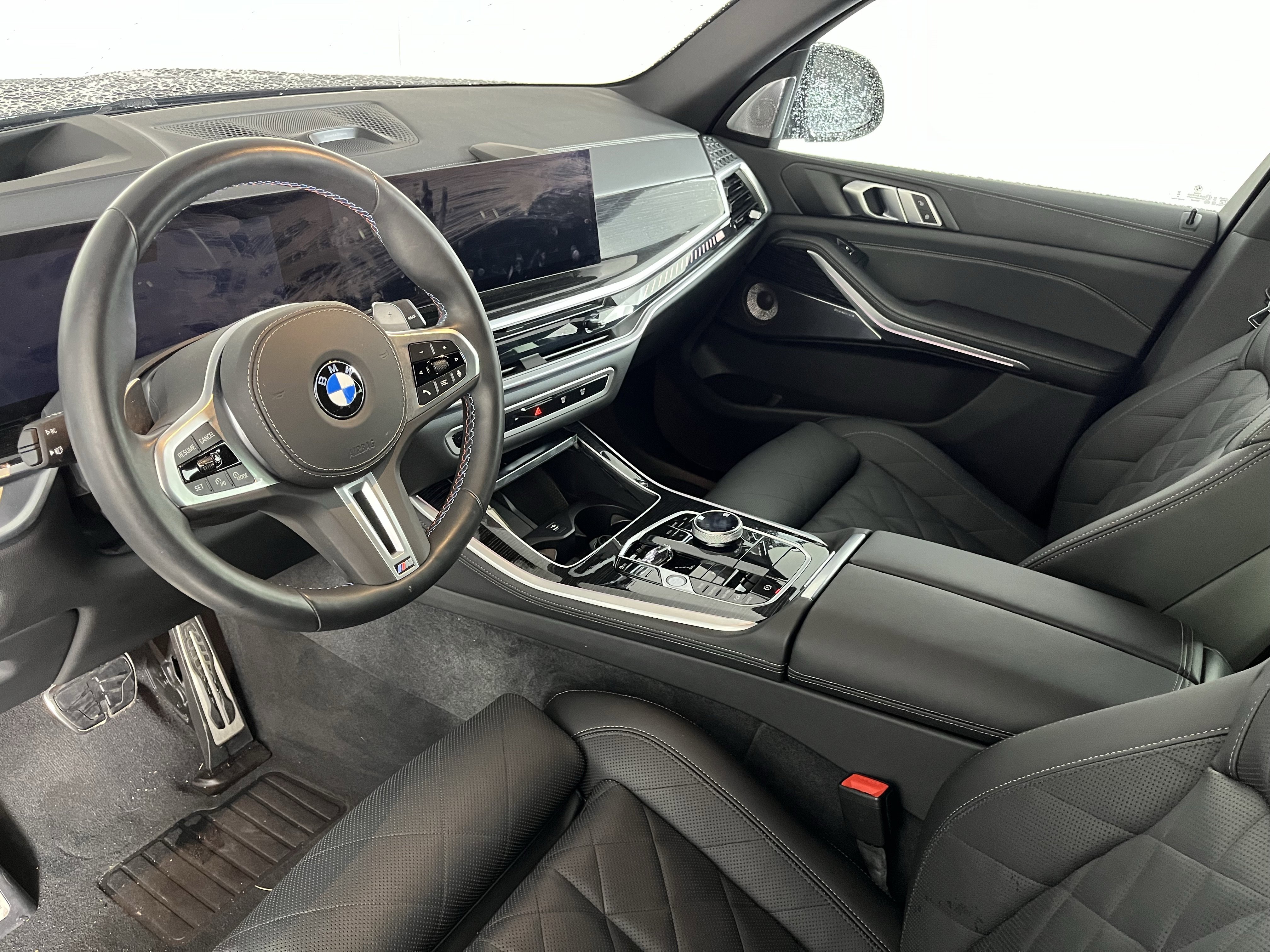 Certified 2025 BMW X5 M60i w/ Executive Package image 11