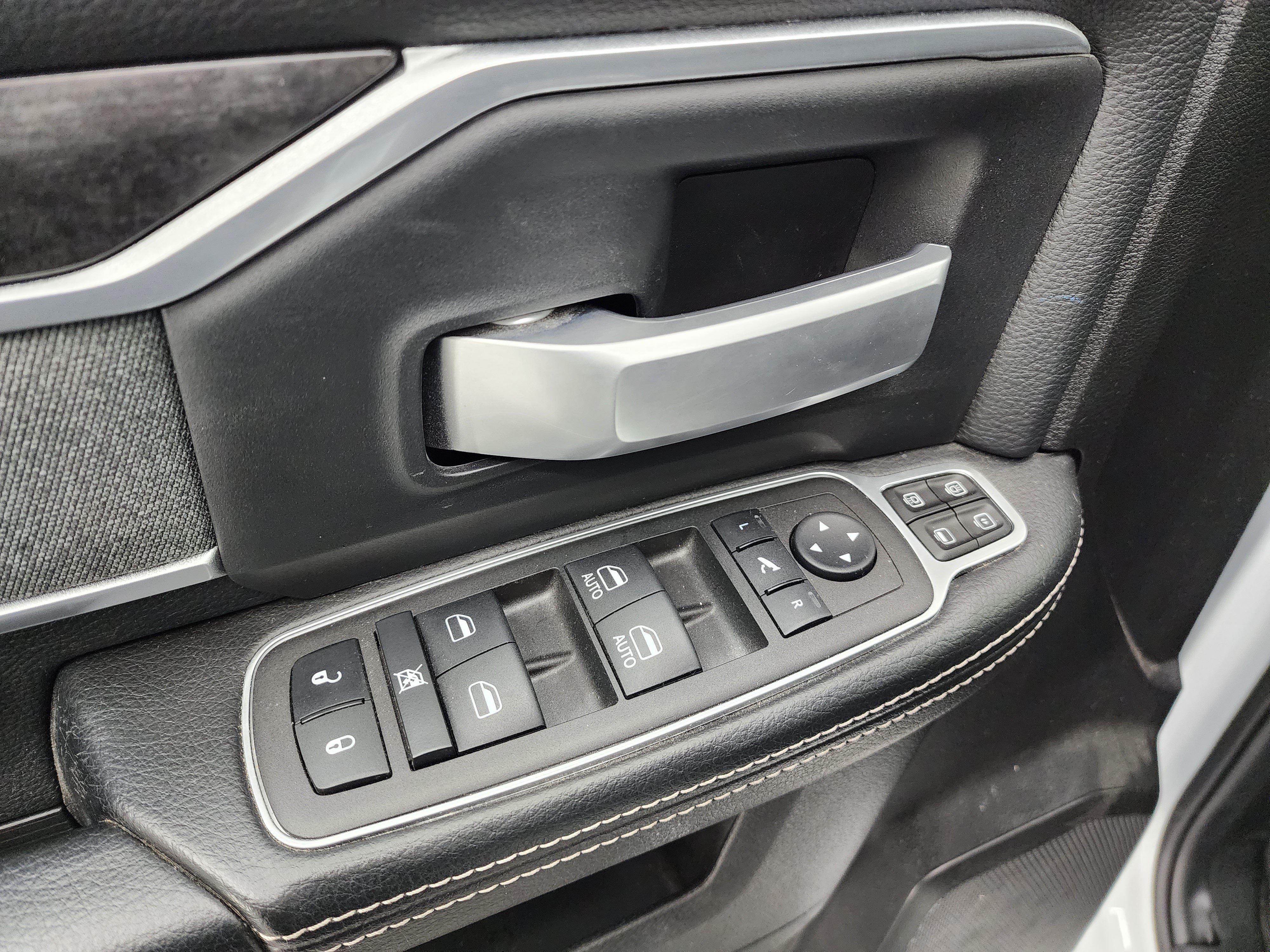 Used 2023 RAM 2500 Big Horn w/ Level 1 Equipment Group AWD/4WD image 40