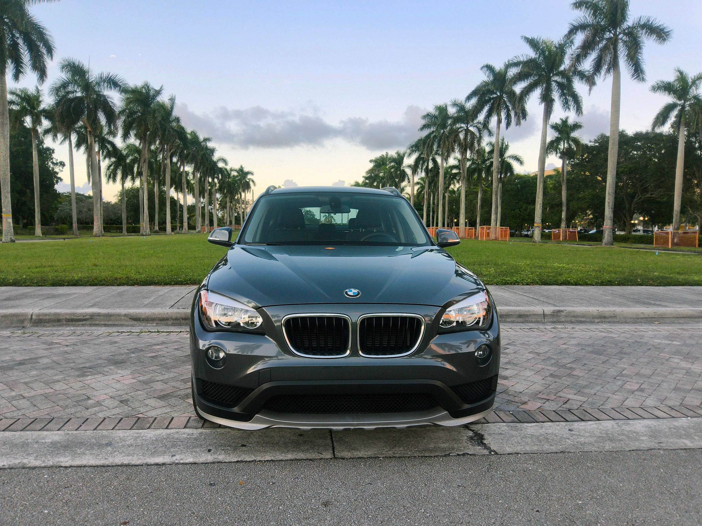 Used 2015 BMW X1 sDrive28i RWD image 2