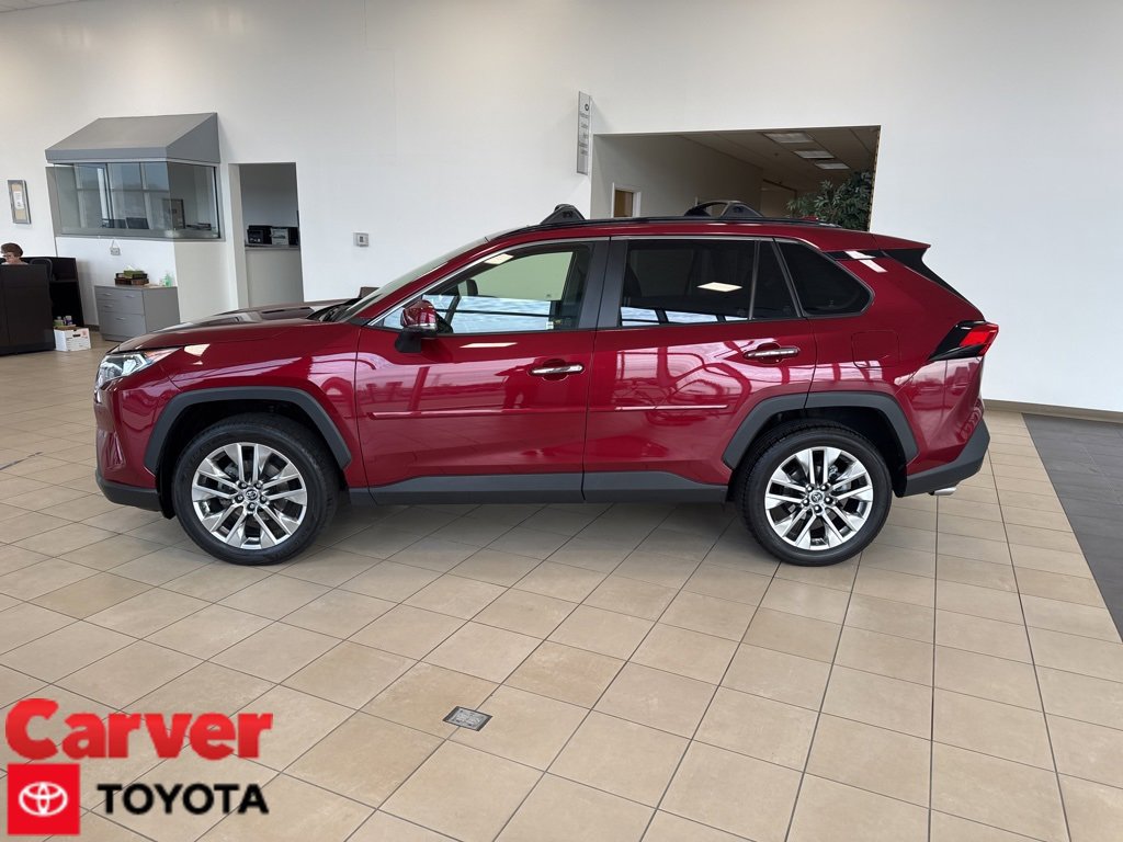 Used 2019 Toyota RAV4 Limited image 1