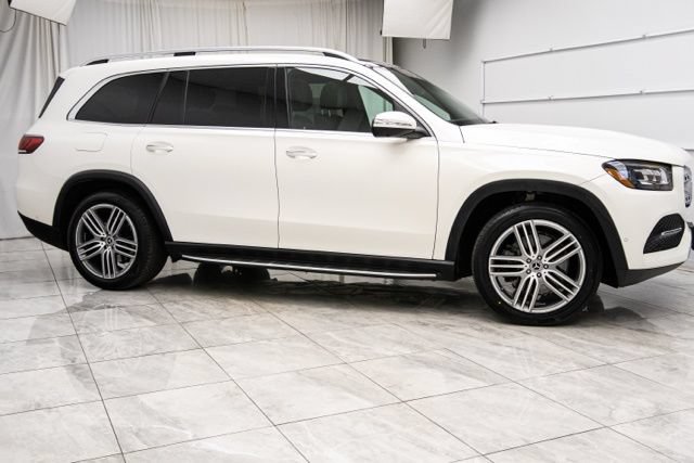Used 2022 Mercedes-Benz GLS 450 4MATIC image 2