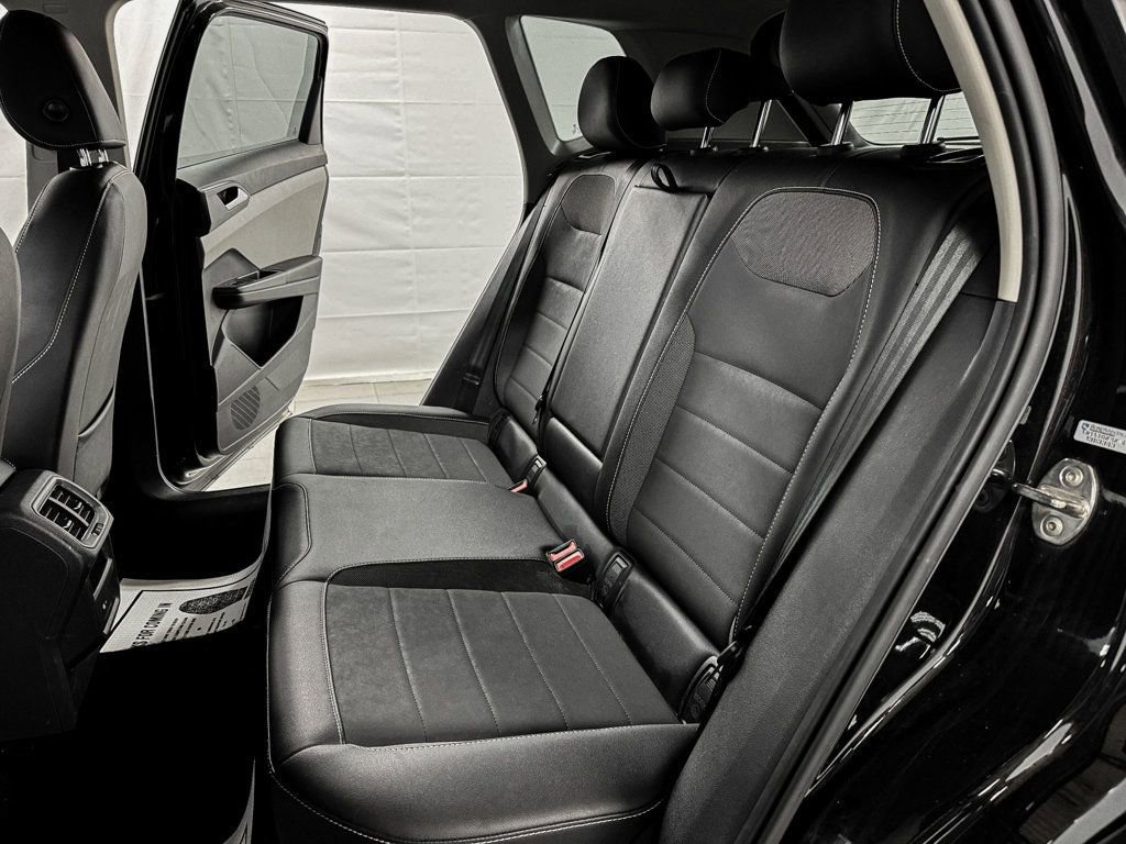 Used 2022 Volkswagen Taos SE image 10