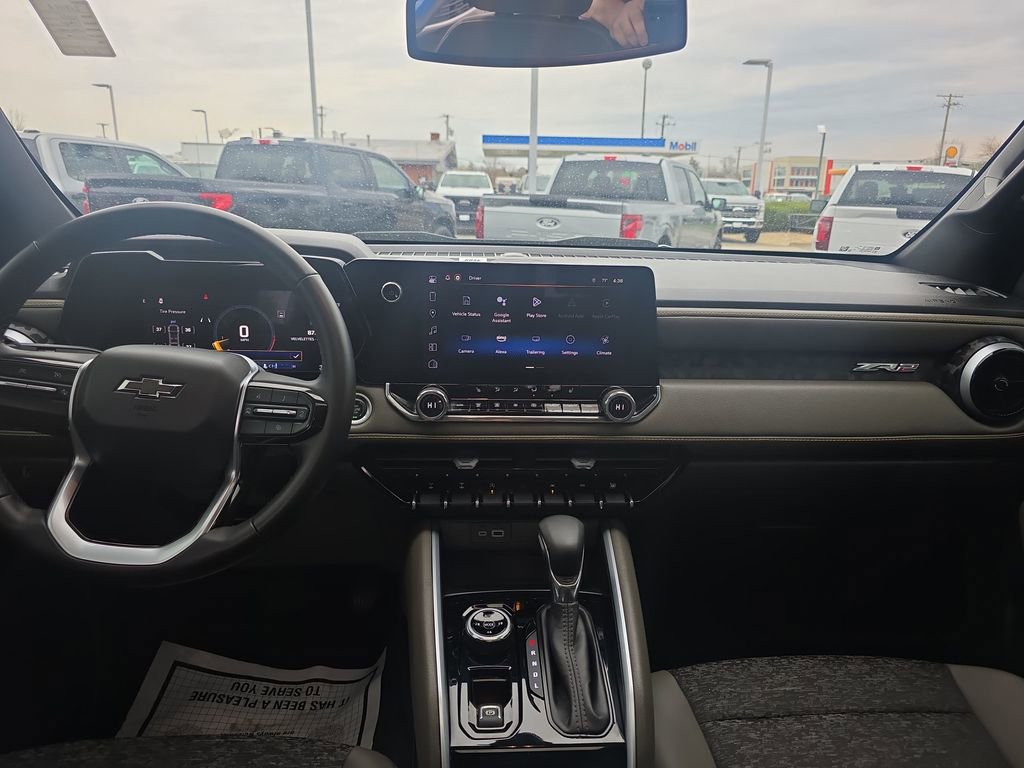 Used 2024 Chevrolet Colorado ZR2 w/ Technology Package AWD/4WD image 26