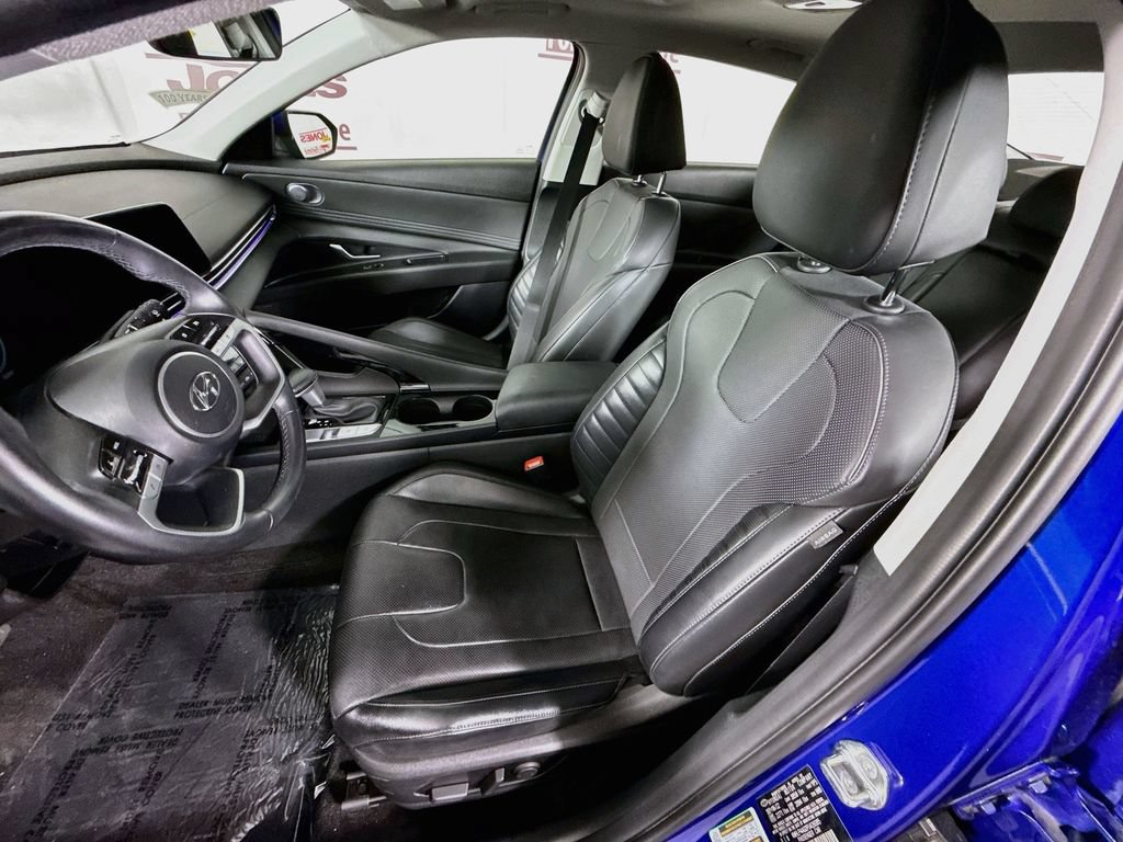 Used 2023 Hyundai Elantra Limited FWD image 28