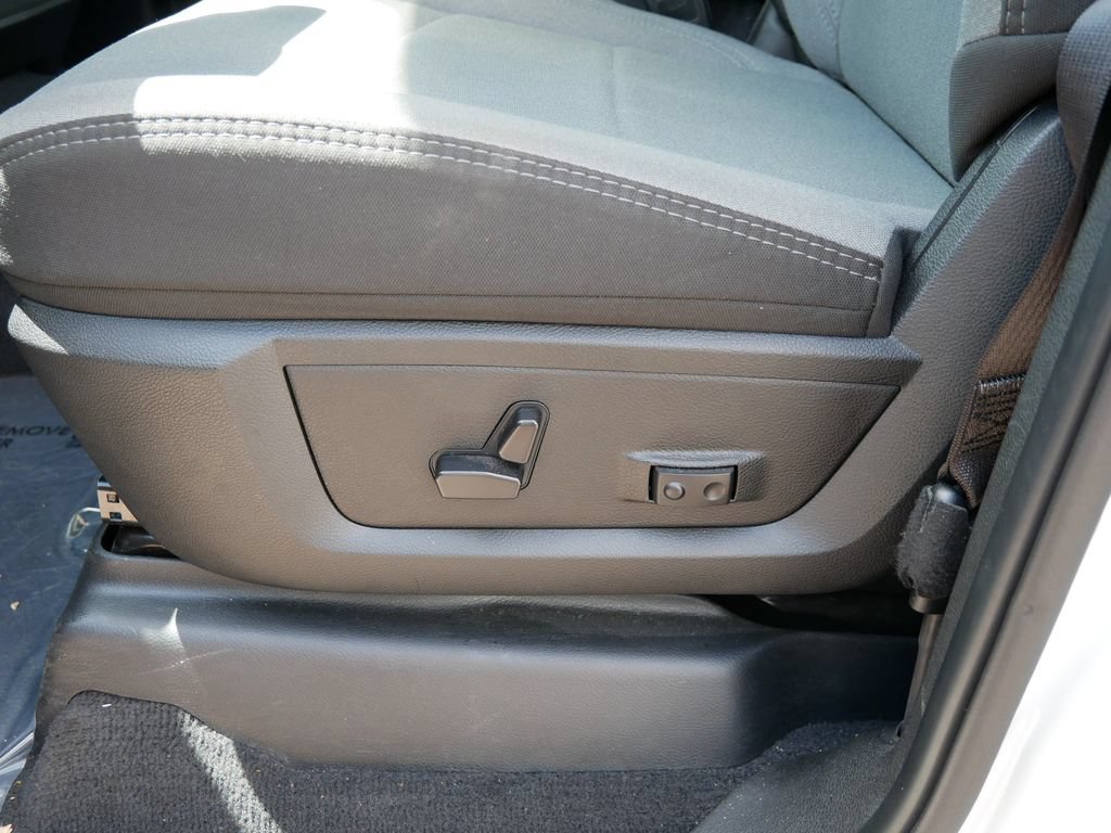 Used 2024 RAM 2500 Big Horn w/ Bed Utility Group AWD/4WD image 19