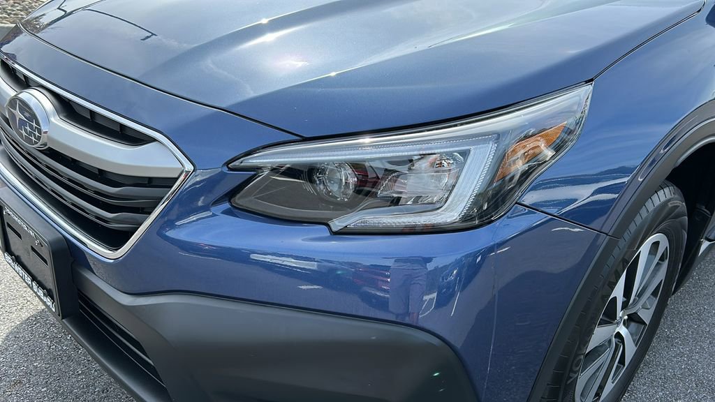 Certified 2022 Subaru Outback Premium image 4