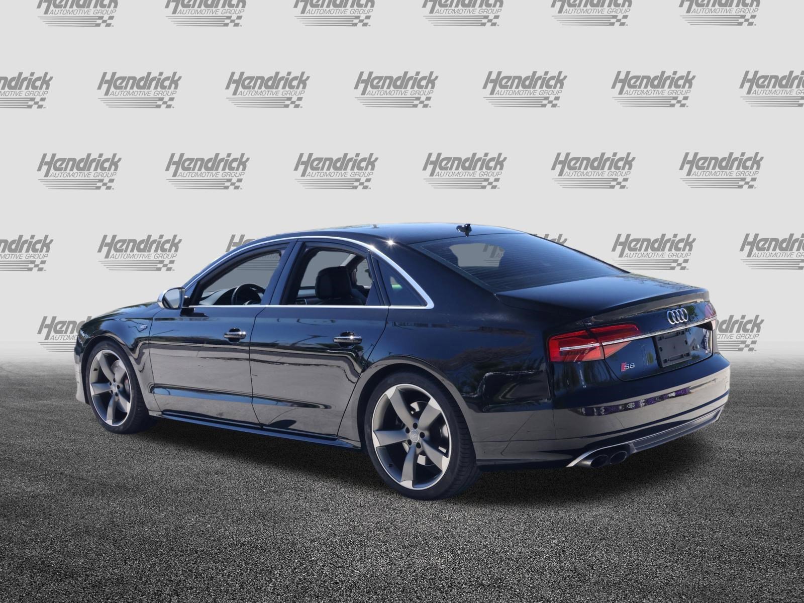 Used 2016 Audi S8 image 7