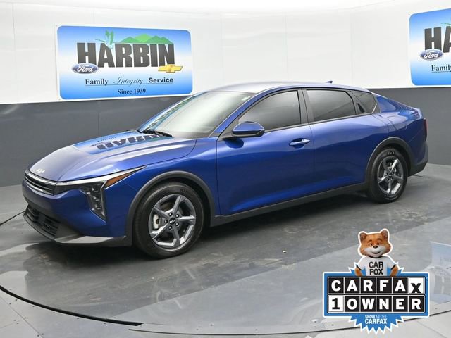 Used 2025 Kia K4 LXS image 1