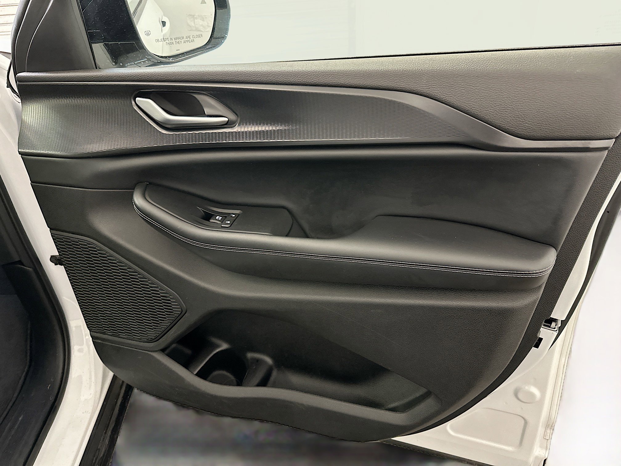 Used 2023 Jeep Grand Cherokee L Laredo image 35