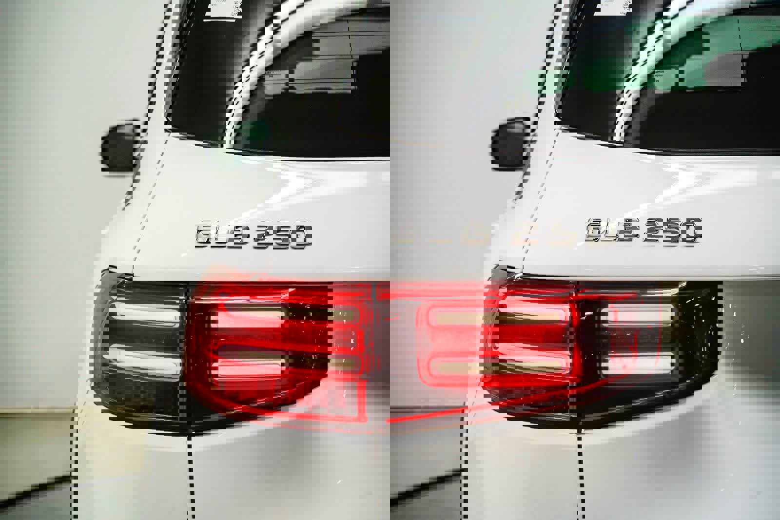 Used 2026 Mercedes-Benz GLB 250 image 9