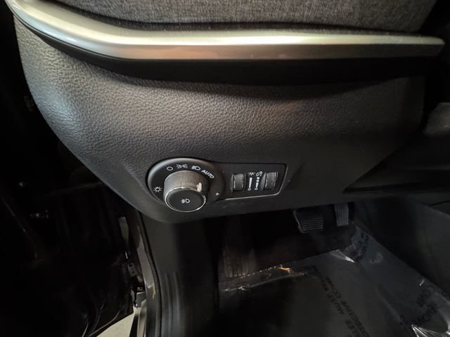 Used 2023 Jeep Compass Latitude AWD/4WD image 22