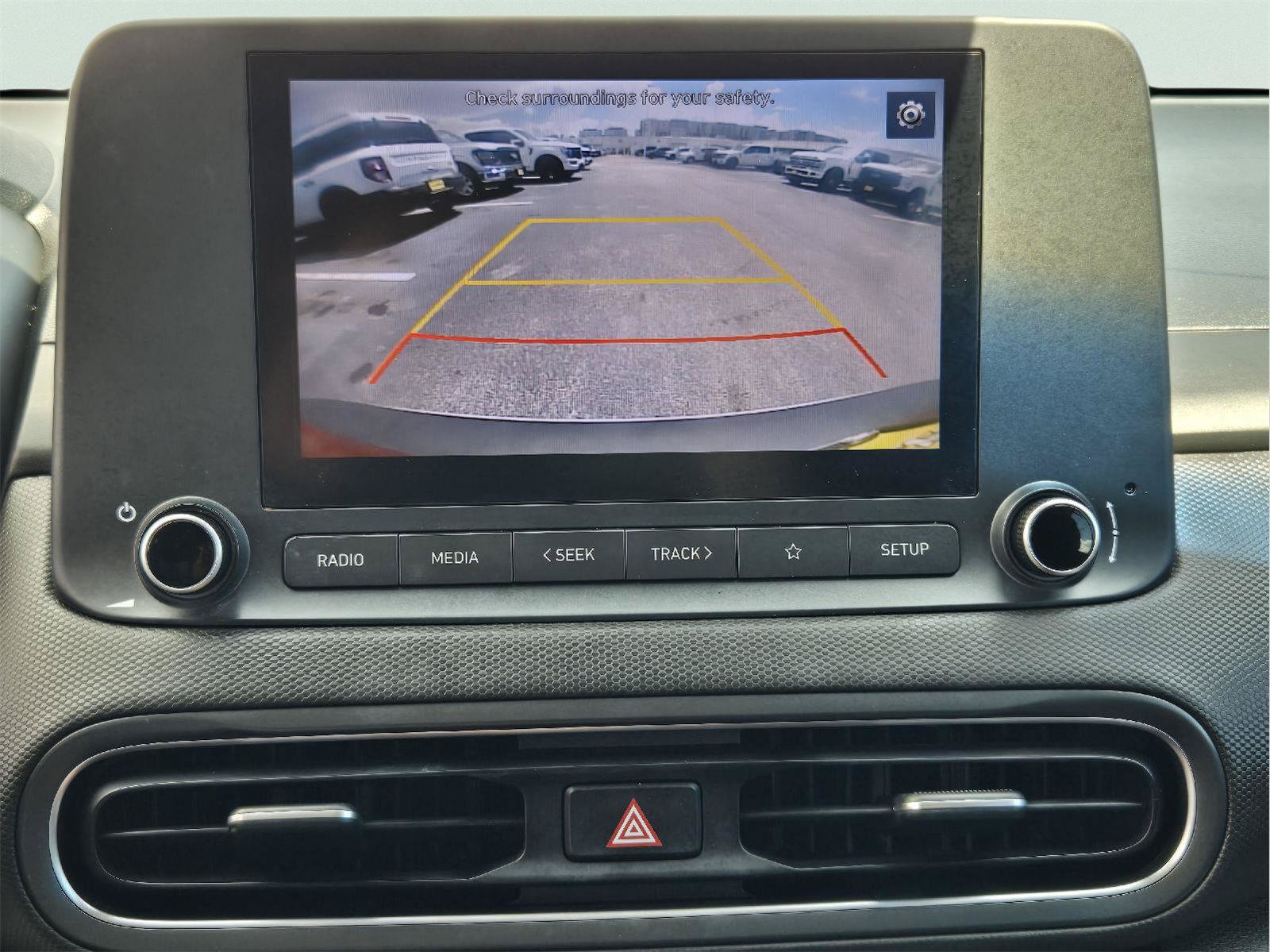 Used 2022 Hyundai Kona SE w/ Cargo Package FWD image 15