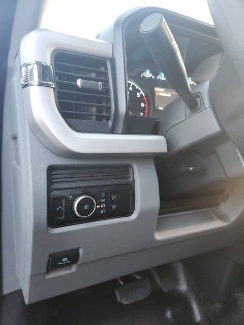 New 2026 Ford F350 XL w/ XL Chrome Package image 38