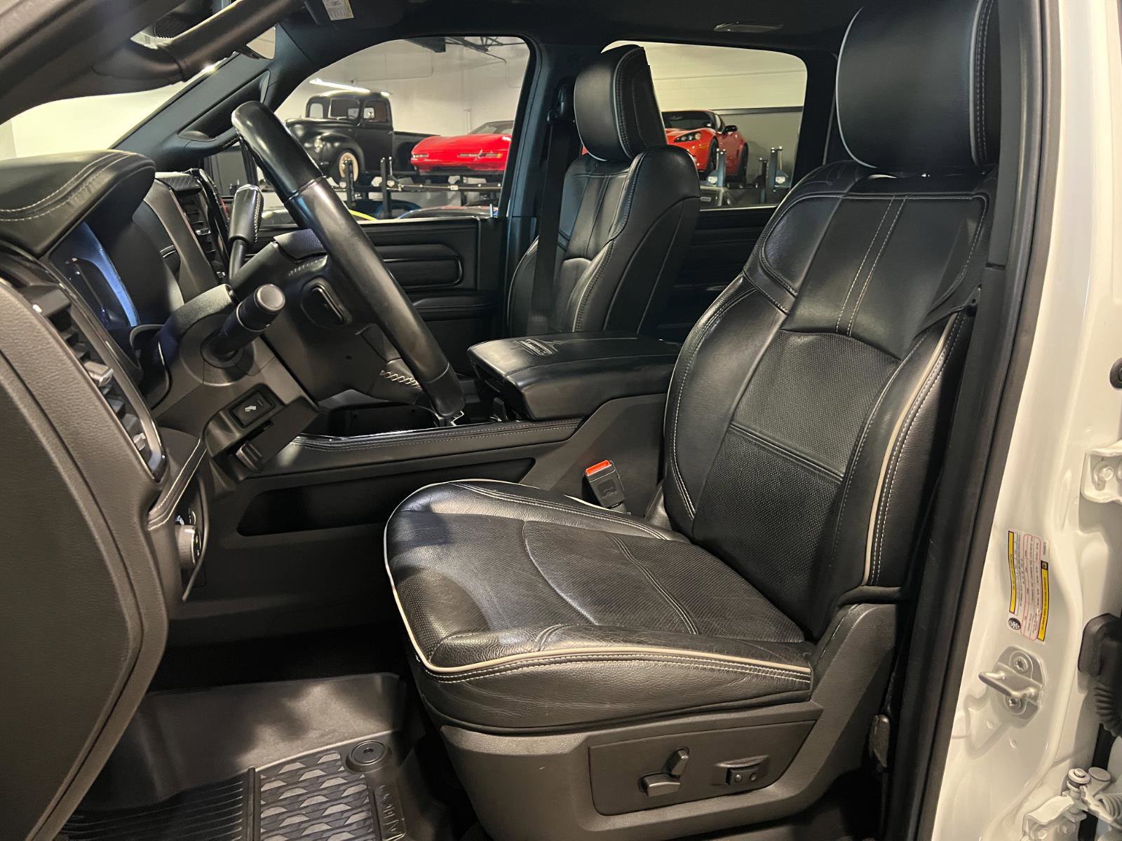 Used 2023 RAM 2500 Limited image 9