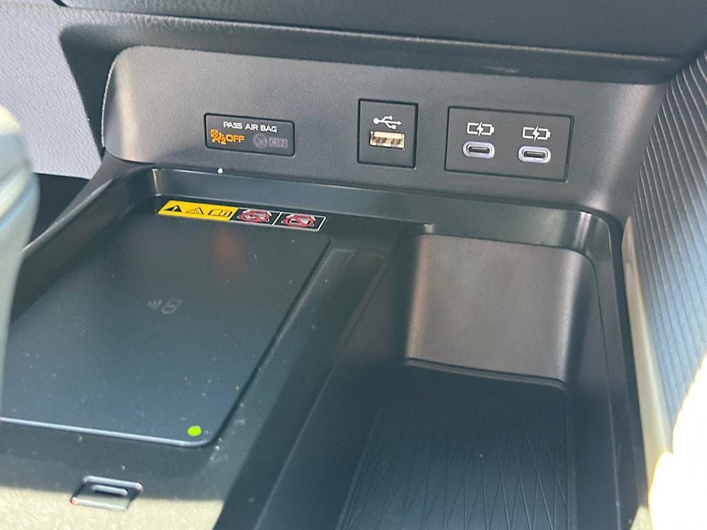 Certified 2026 Toyota Camry SE w/ Convenience Package FWD image 25