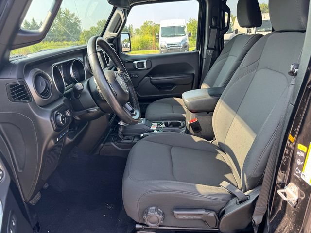 Certified 2023 Jeep Wrangler Unlimited w/ Cold Weather Group AWD/4WD image 21
