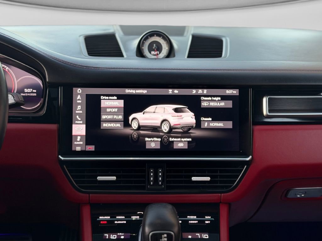 Used 2021 Porsche Cayenne GTS image 43