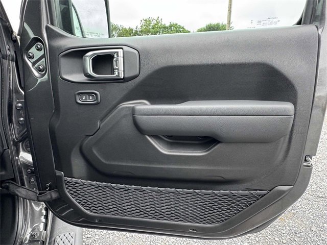 New 2025 Jeep Gladiator Sport image 13