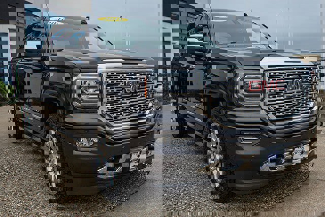 Used 2016 GMC Sierra 1500 Denali w/ Enhanced Driver Alert Package image 7