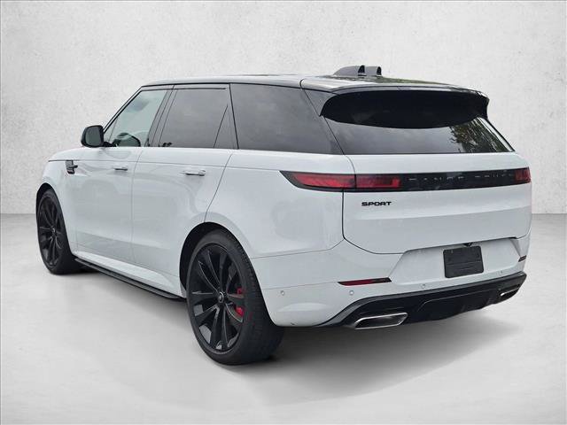 Used 2025 Land Rover Range Rover Sport Dynamic SE AWD/4WD image 7