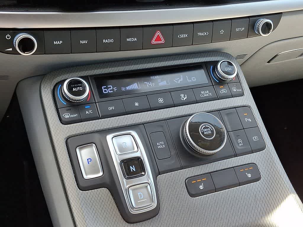 Used 2024 Hyundai Palisade SEL FWD image 15