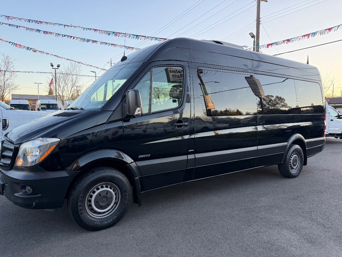 Used 2016 Mercedes-Benz Sprinter 2500 image 3