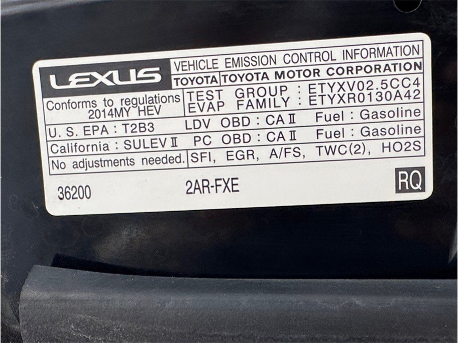 Used 2014 Lexus ES 300h w/ Luxury Package w/Bamboo Trim FWD image 28