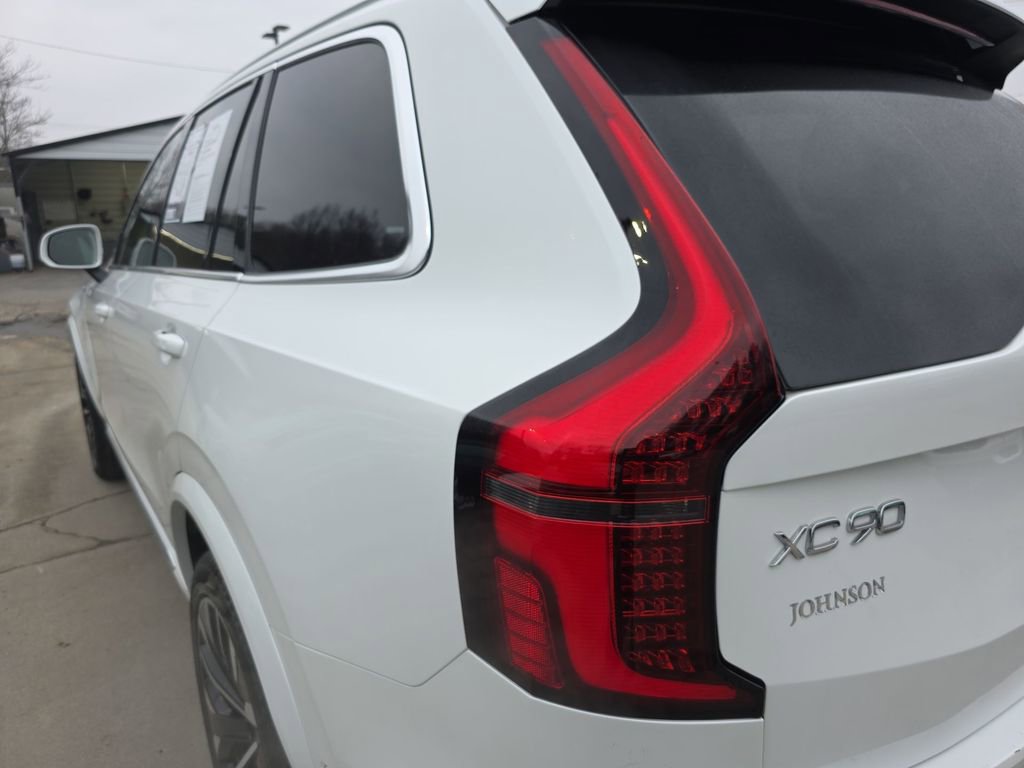 Certified 2025 Volvo XC90 B6 Plus image 39