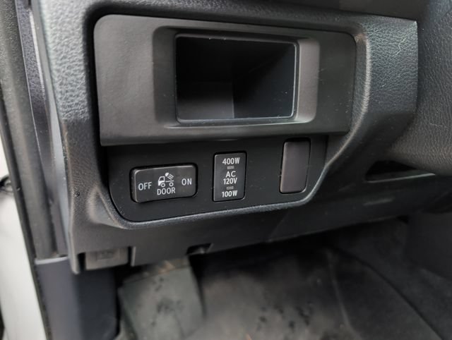 Used 2016 Toyota Tacoma TRD Sport w/ Towing Package AWD/4WD image 30