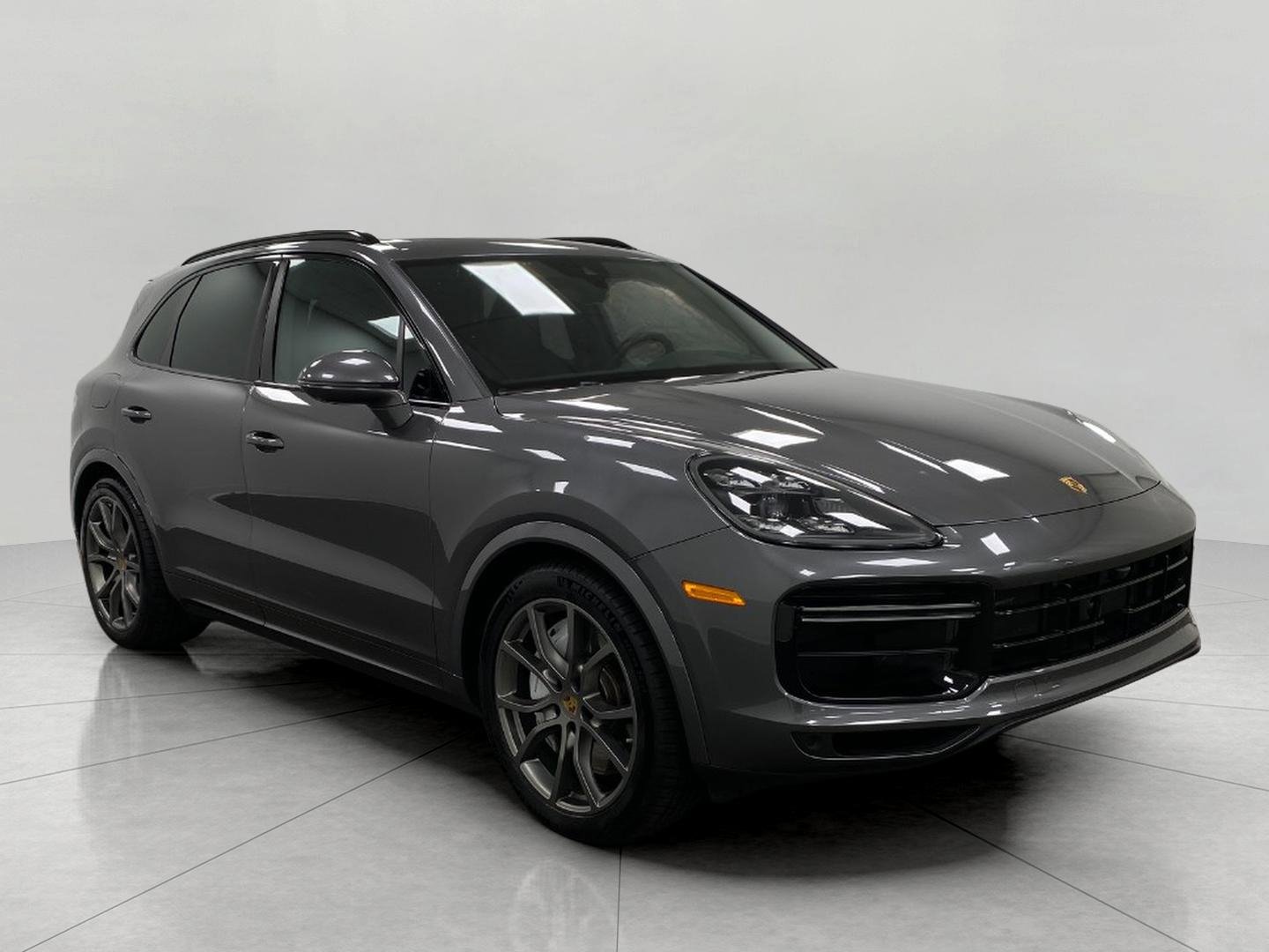 Used 2019 Porsche Cayenne Turbo image 13