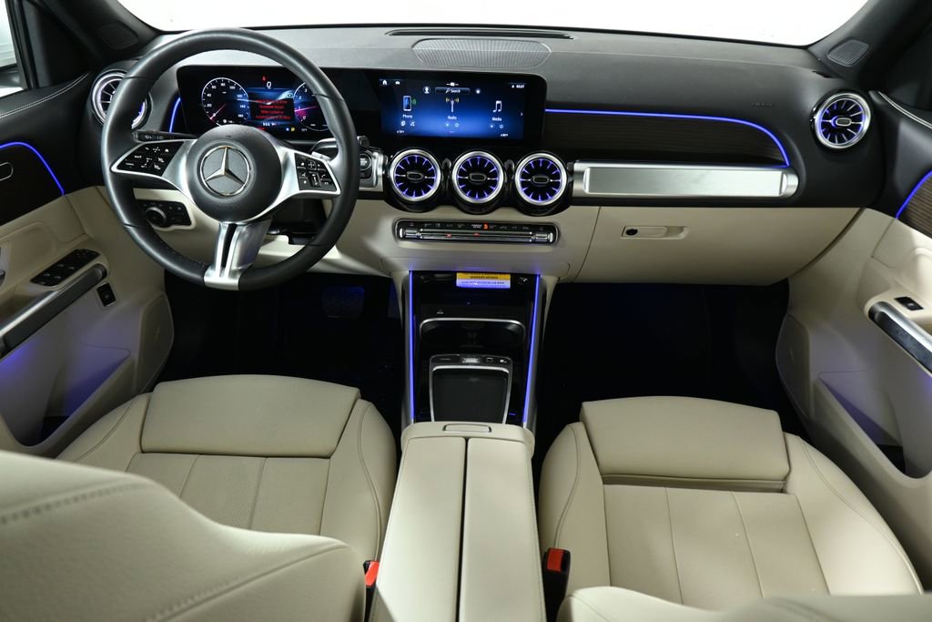 Certified 2026 Mercedes-Benz GLB 250 4MATIC image 4