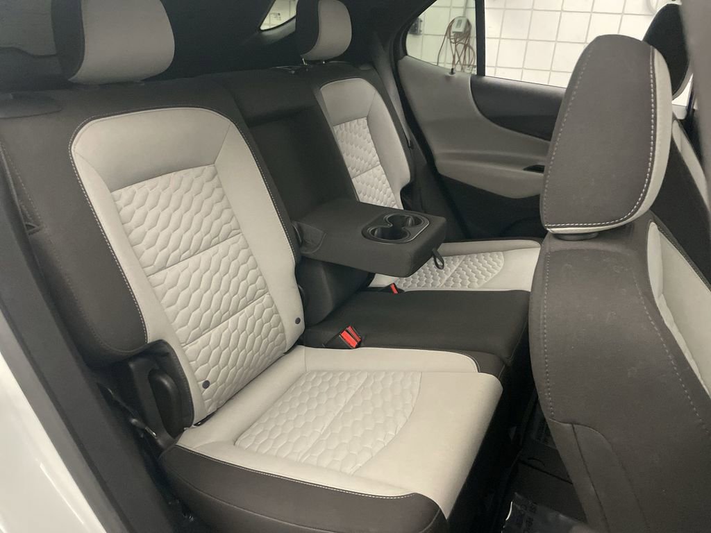 Used 2019 Chevrolet Equinox LT w/ Driver Convenience Package image 19