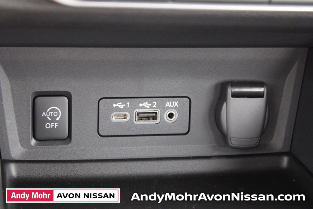 New 2025 Nissan Sentra SR w/ Midnight Edition image 26