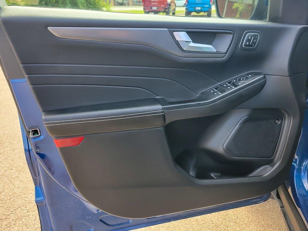 Used 2023 Ford Escape Active w/ Tech Pack #2 image 18