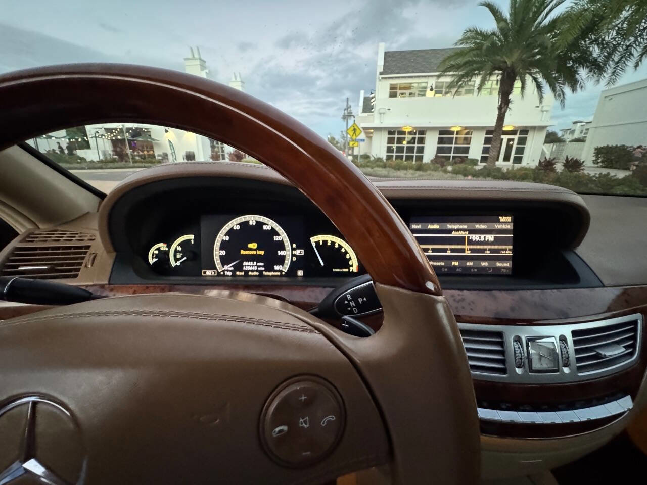 Used 2009 Mercedes-Benz S 550 image 14