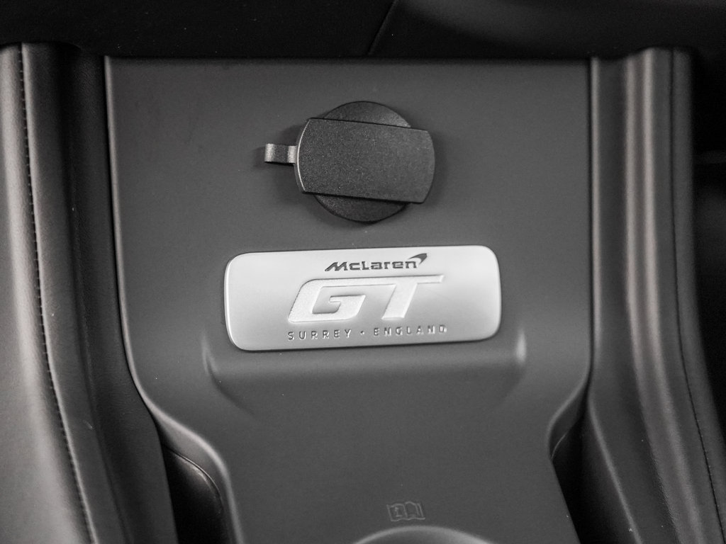 Used 2023 McLaren GT RWD image 12