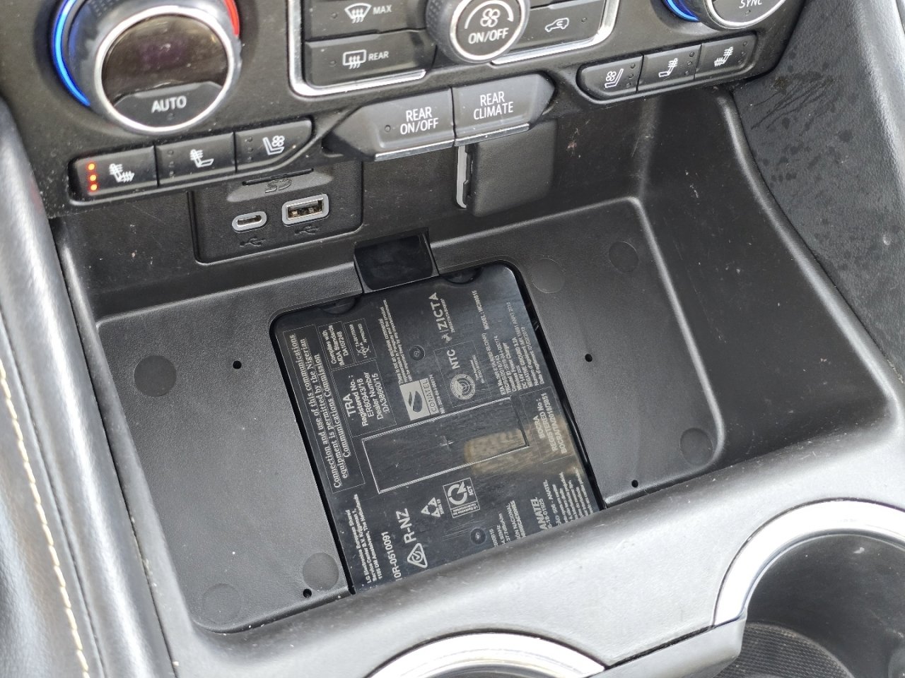 Used 2021 Chevrolet Tahoe Premier image 10