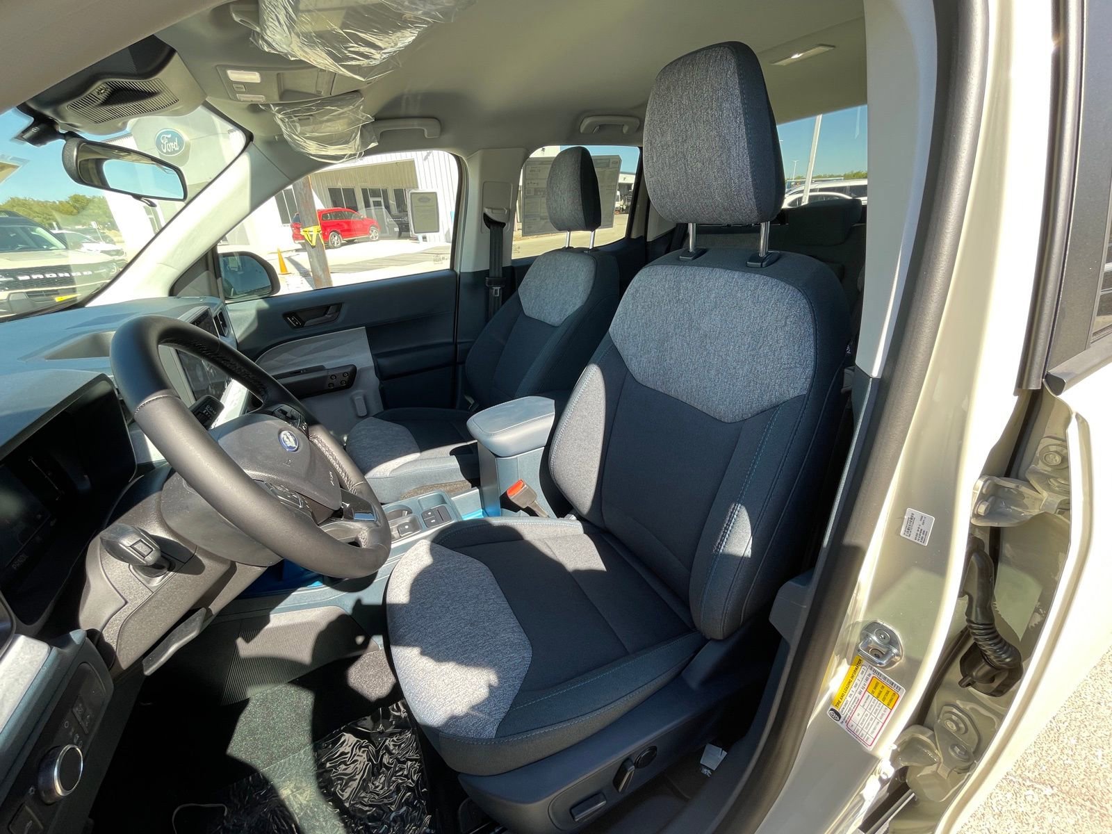 New 2025 Ford Maverick XLT w/ XLT Luxury Package AWD/4WD image 7
