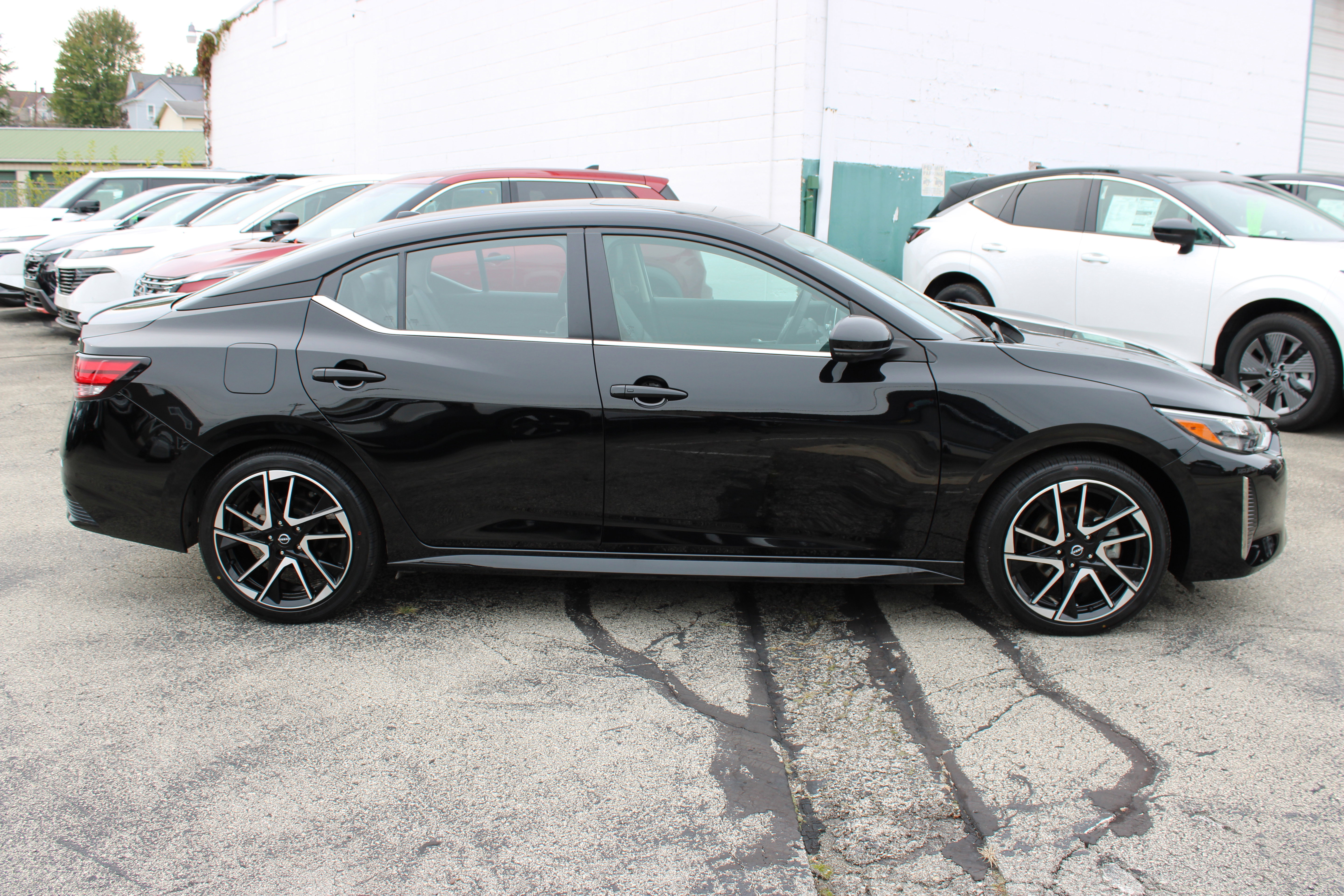 Certified 2024 Nissan Sentra SR w/ SR Premium Package image 7