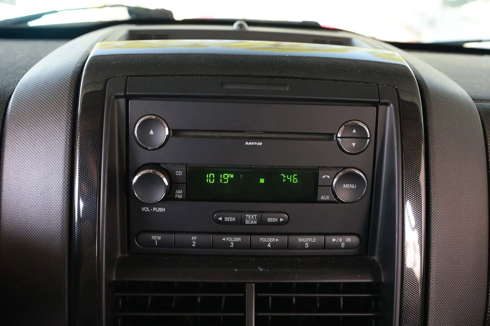 Used 2009 Ford Explorer Sport Trac XLT image 33