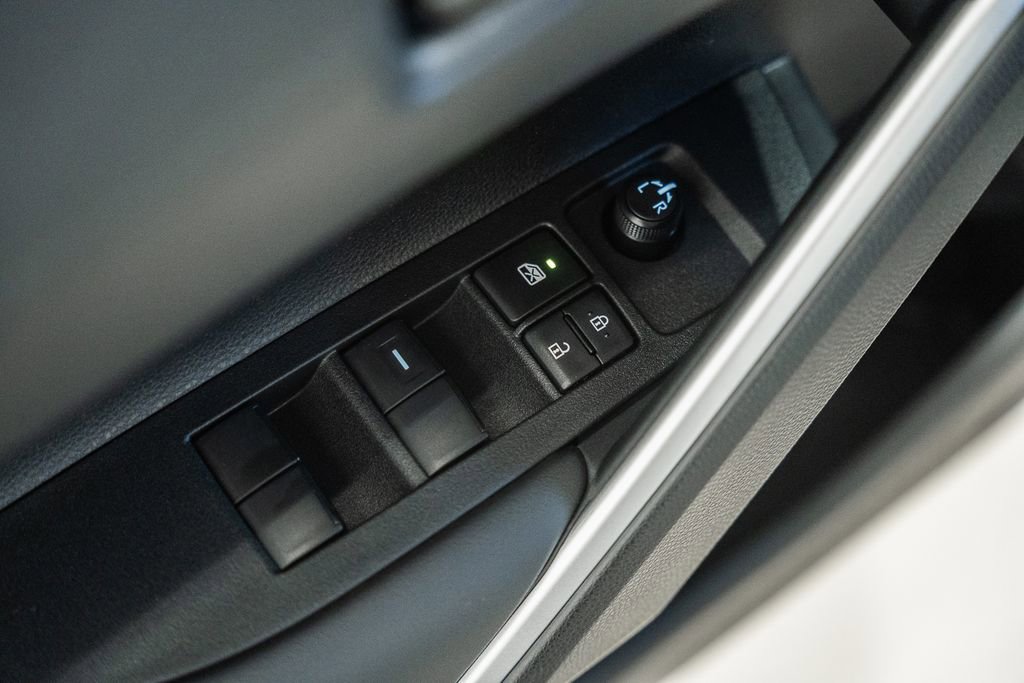 New 2026 Toyota Corolla Cross LE image 34