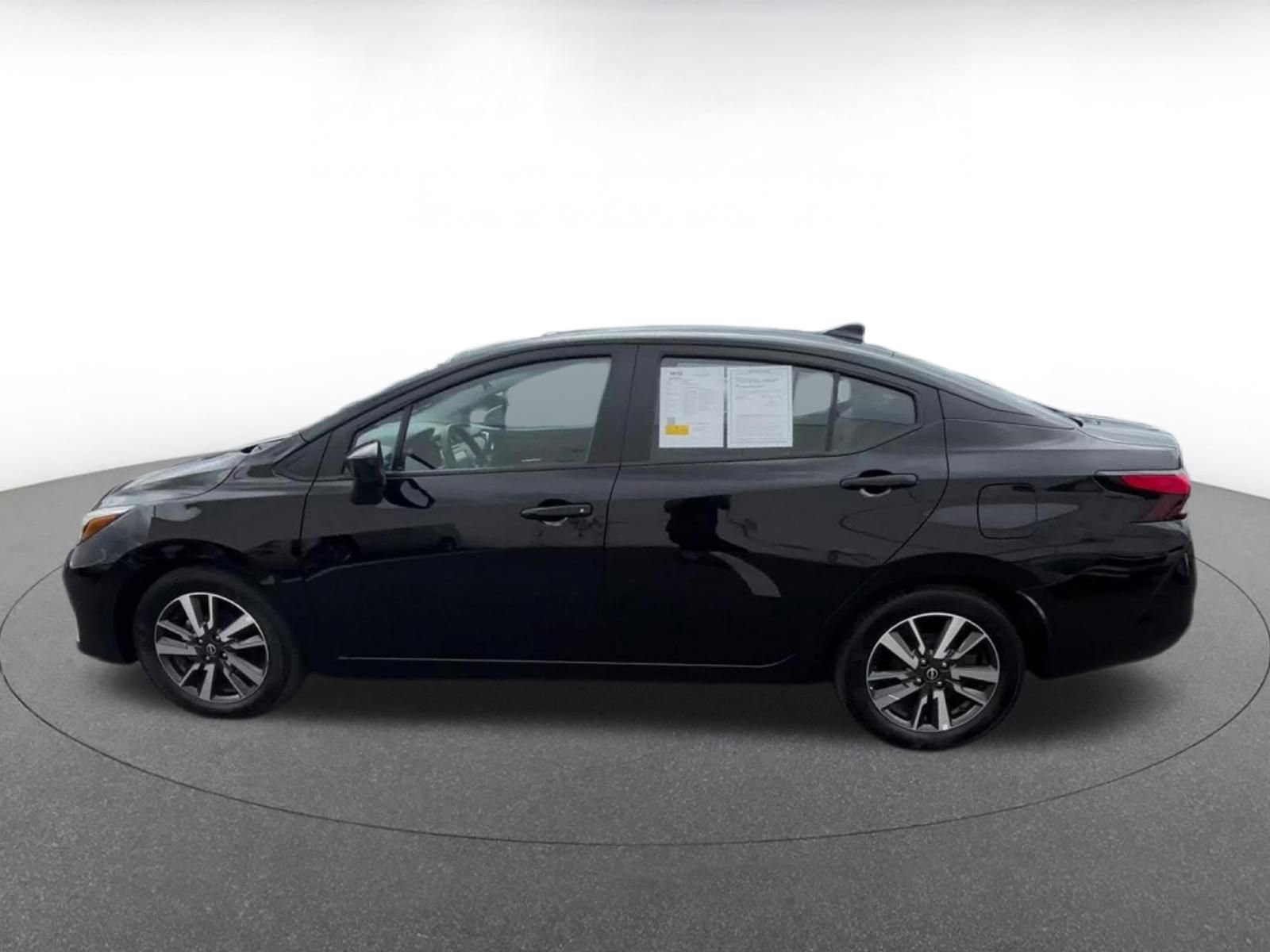 Used 2025 Nissan Versa SV FWD image 8