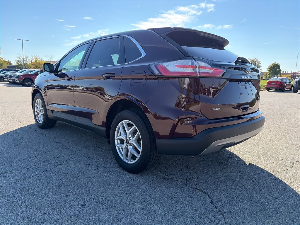 Used 2024 Ford Edge SEL w/ Convenience Package AWD/4WD image 5