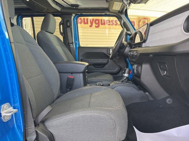 Used 2024 Jeep Wrangler Sport S image 27