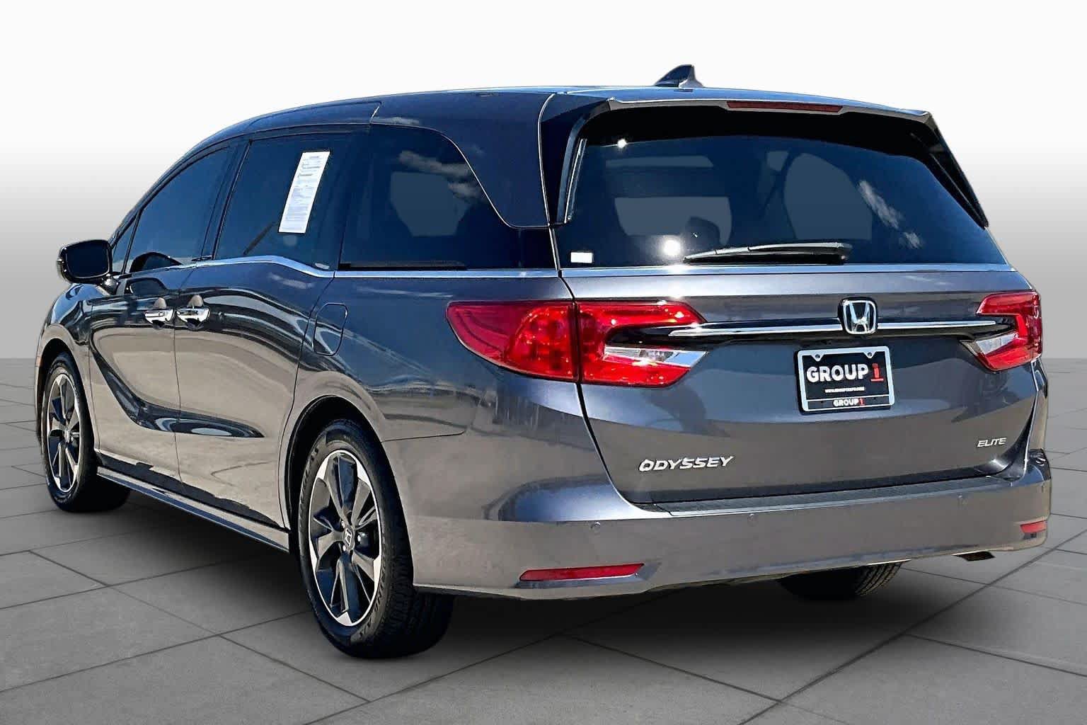 Used 2023 Honda Odyssey Elite image 12
