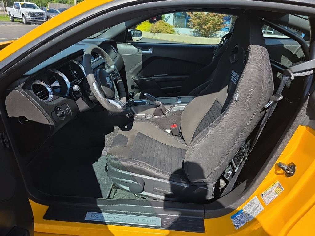 Used 2013 Ford Mustang Boss 302 RWD image 23